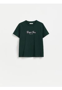Reserved - Bawełniany t-shirt z nadrukiem - ciemnozielony. Kolor: zielony. Materiał: bawełna. Wzór: nadruk #1