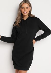 Born2be - Czarna Tunika Bluza z Bawełną Kapturem i Sznurkami Mivilora. Okazja: na co dzień, do pracy. Typ kołnierza: kaptur. Kolor: czarny. Materiał: bawełna. Długość rękawa: długi rękaw. Długość: długie. Styl: sportowy, casual