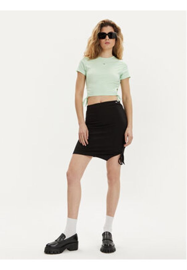 Tommy Jeans Spódnica mini DW0DW17962 Czarny Slim Fit. Kolor: czarny. Materiał: wiskoza