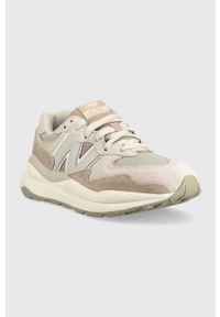 New Balance sneakersy M5740PSI kolor beżowy M5740PSI-PSI. Nosek buta: okrągły. Zapięcie: sznurówki. Kolor: beżowy. Materiał: guma #4