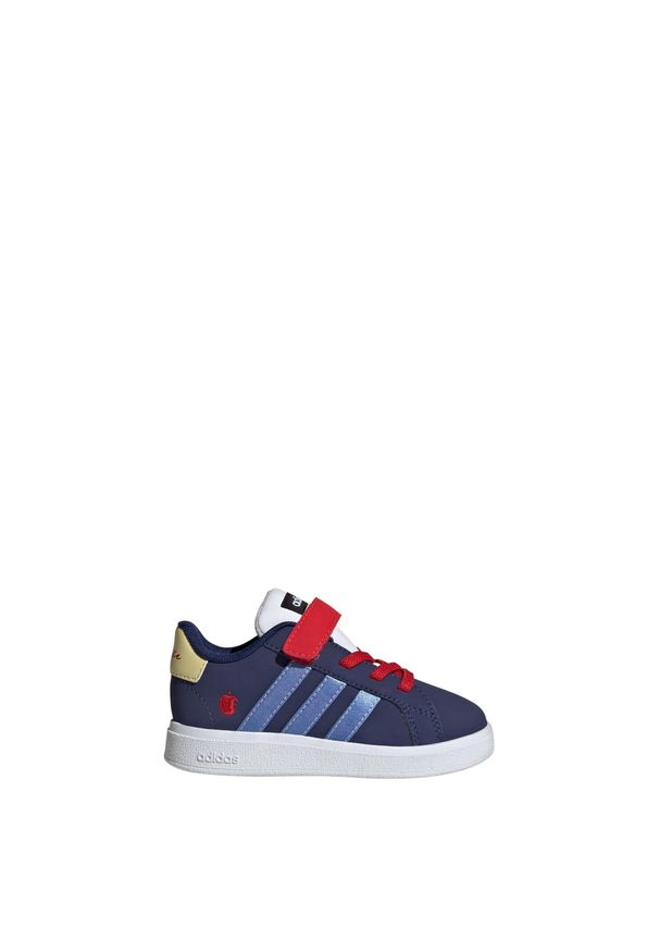Adidas - Buty adidas Disney Snow White Grand Court 2.0 dla dzieci. Kolor: czerwony, wielokolorowy, niebieski. Wzór: motyw z bajki