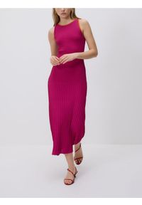 Reserved - Sukienka z metalizowaną nitką - fuksja. Kolor: różowy. Materiał: dzianina, wiskoza #1