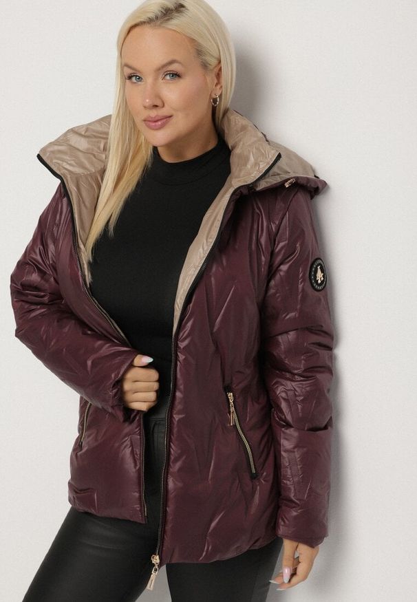 Born2be - Fioletowa Pikowana Kurtka o Prostym Kroju z Kapturem ze Ściągaczami Falesaa. Okazja: na co dzień. Typ kołnierza: kaptur. Kolekcja: plus size. Kolor: fioletowy. Materiał: jeans. Styl: casual, elegancki
