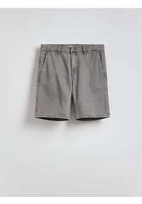 Reserved - Szorty jeansowe slim fit - jasnoszary. Kolor: szary. Materiał: jeans