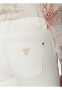 Guess Jeansy W5GA15 D5N71 Beżowy Skinny Fit. Kolor: beżowy