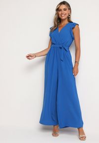 Born2be - Niebieski Taliowany Kombinezon Koktajlowy z Paskiem w Talii i Falbanami przy Ramionach Vimarine. Okazja: na imprezę. Kolor: niebieski. Materiał: jeans. Styl: wizytowy #1