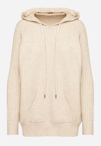 Born2be - Beżowy Sweter z Kapturem i Kieszenią z Domieszką Kaszmiru Neriele. Okazja: na co dzień. Typ kołnierza: kaptur. Kolor: beżowy. Materiał: kaszmir. Wzór: aplikacja. Styl: casual