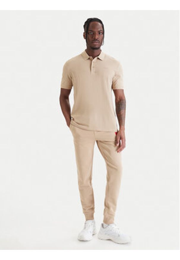 Hugo - HUGO Polo Donos222 50466182 Beżowy Regular Fit. Typ kołnierza: polo. Kolor: beżowy. Materiał: bawełna