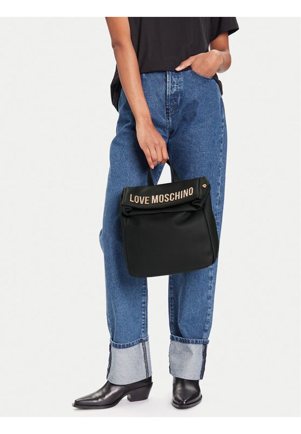 Love Moschino - LOVE MOSCHINO Plecak JC4306PP0NKD000A Czarny. Kolor: czarny. Materiał: skóra