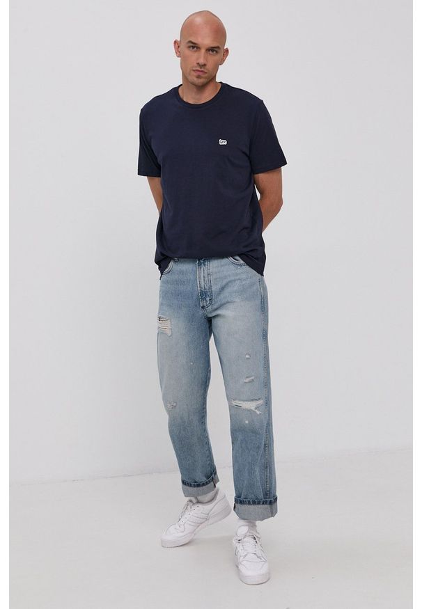 Lee - T-shirt. Okazja: na co dzień. Kolor: niebieski. Materiał: bawełna, dzianina. Wzór: gładki, aplikacja. Styl: casual