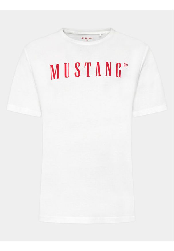 Mustang T-Shirt Austin 1014695 Biały Regular Fit. Kolor: biały. Materiał: bawełna