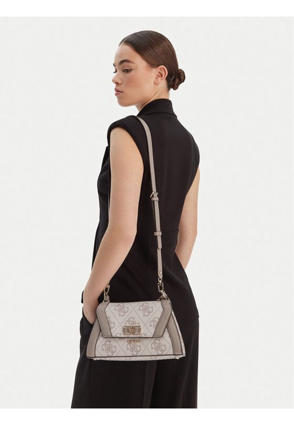 Guess Torebka Karnilla HWOS99 01190 Beżowy. Kolor: beżowy. Materiał: skórzane