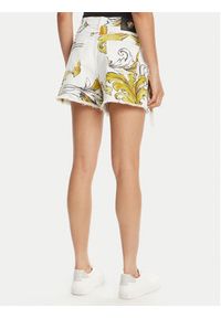 Versace Jeans Couture Szorty jeansowe 78HAD51B Biały Straight Fit. Kolor: biały. Materiał: bawełna #3