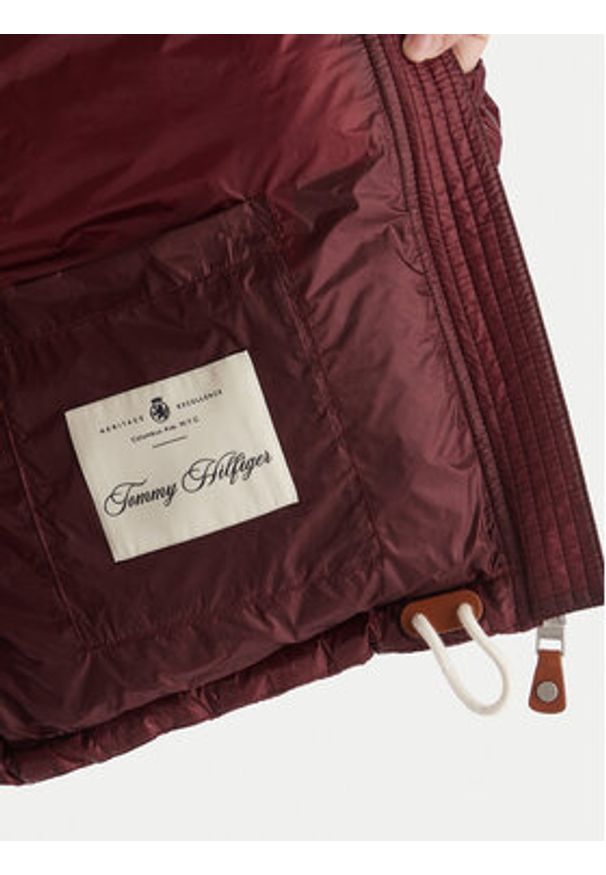 TOMMY HILFIGER - Tommy Hilfiger Kurtka puchowa WW0WW46541 Bordowy Regular Fit. Kolor: czerwony. Materiał: syntetyk