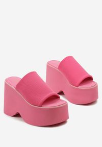 Renee - Różowe Klapki na Wysokiej Platformie z Koturnem Glimris. Kolor: różowy. Materiał: jeans. Obcas: na koturnie #4