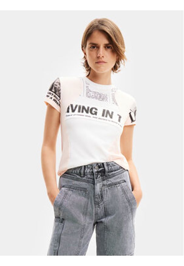Desigual Jeansy Mackenzie 24SWDD56 Szary Straight Fit. Kolor: szary