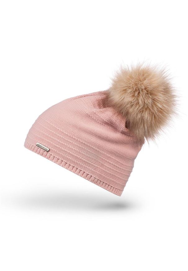BRODRENE - Czapka zimowa damska z pomponem Brodrene CZ28 róż. Kolor: różowy. Materiał: materiał. Sezon: zima