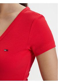 Tommy Jeans T-Shirt DW0DW17385 Czerwony Slim Fit. Kolor: czerwony. Materiał: bawełna #3