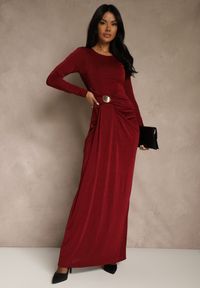 Renee - Bordowa Marszczona Sukienka Koktajlowa Zdobiona Aplikacją w Talii Siweda. Kolor: czerwony. Materiał: lakier, futro. Wzór: aplikacja. Styl: wizytowy #4