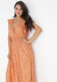Born2be - Pomarańczowa Maxi Sukienka Wiskozowa z Gumką w Talii i Metalicznym Nadrukiem Fianre. Kolor: pomarańczowy. Materiał: wiskoza. Wzór: nadruk. Typ sukienki: kopertowe. Długość: maxi #3