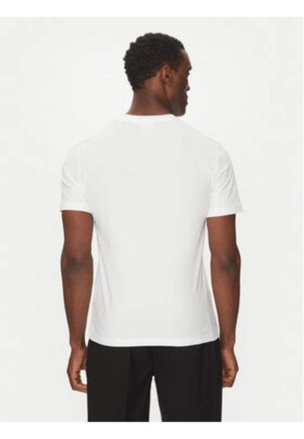 Calvin Klein T-Shirt Chest Logo K10K114146 Biały Regular Fit. Kolor: biały. Materiał: bawełna