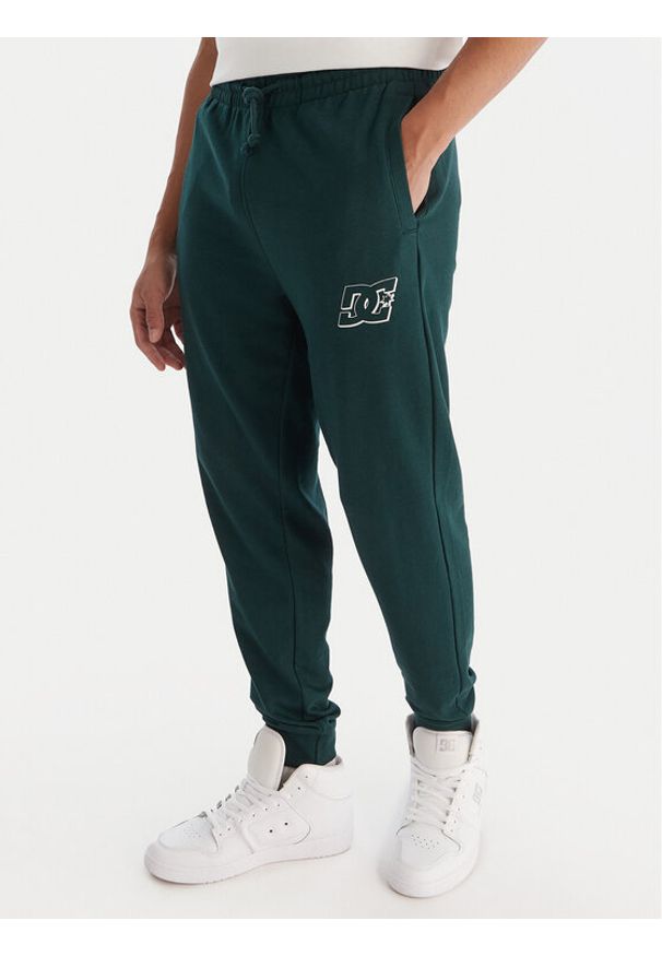 DC Shoes Spodnie dresowe ADYFB03072 GTP0 Zielony Regular Fit. Kolor: zielony. Materiał: bawełna