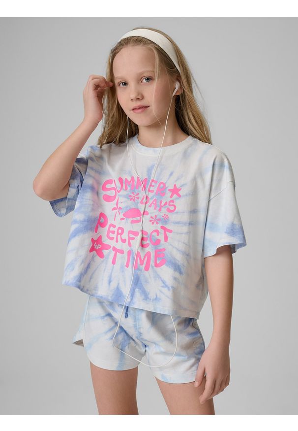 4f - 4F T-shirt loose z nadrukiem dziewczęcy - niebieski 134/140 (8-10 lat). Okazja: na co dzień. Kolor: niebieski. Materiał: materiał, bawełna, dzianina. Długość: krótkie. Wzór: nadruk. Sezon: lato. Styl: wakacyjny, casual, sportowy