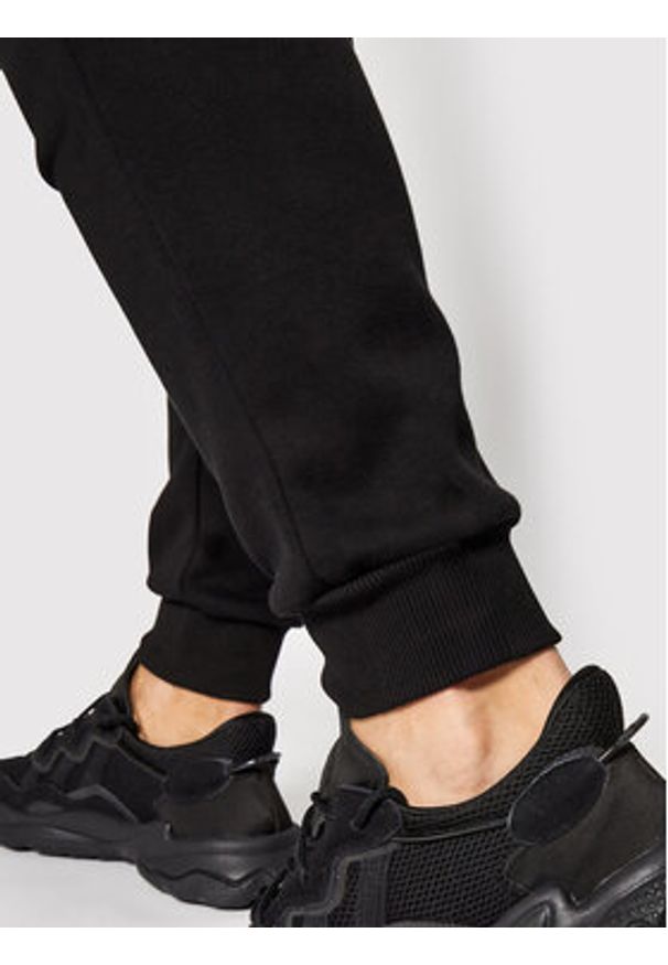 Alpha Industries Spodnie dresowe Basic Jogger 116370 Czarny Slim Fit. Kolor: czarny. Materiał: bawełna