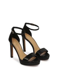Kazar - Czarne sandały na platformie z tłoczonej skóry. Kolor: czarny. Materiał: skóra. Obcas: na platformie. Styl: wizytowy. Wysokość obcasa: wysoki #2