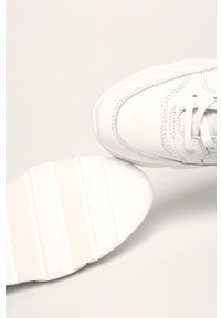 Wojas - Buty skórzane. Zapięcie: sznurówki. Kolor: biały. Materiał: skóra. Obcas: na platformie #3