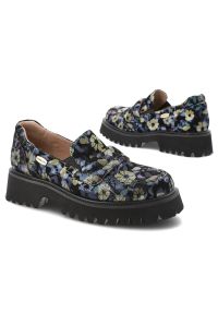 Niebieskie Półbuty Laura Vita Wzorzyste Mokasyny Damskie. Okazja: na co dzień. Kolor: niebieski. Szerokość cholewki: normalna. Wzór: aplikacja, kwiaty. Styl: casual, klasyczny