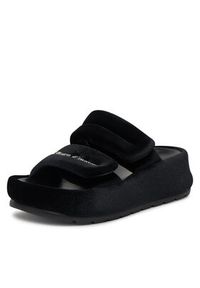 Juicy Couture Klapki WSS21513-01 Czarny. Kolor: czarny. Materiał: materiał #4