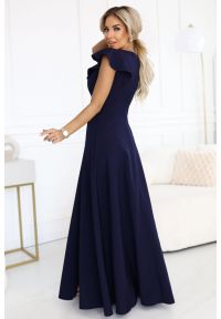 Numoco - Długa sukienka wieczorowa rozkloszowana granatowa. Okazja: na studniówkę, na ślub cywilny, na wesele, na imprezę. Kolor: niebieski. Styl: wizytowy. Długość: maxi #3