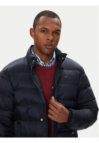 Tommy Jeans Kurtka puchowa DM0DM21937 Granatowy Regular Fit. Kolor: niebieski. Materiał: syntetyk