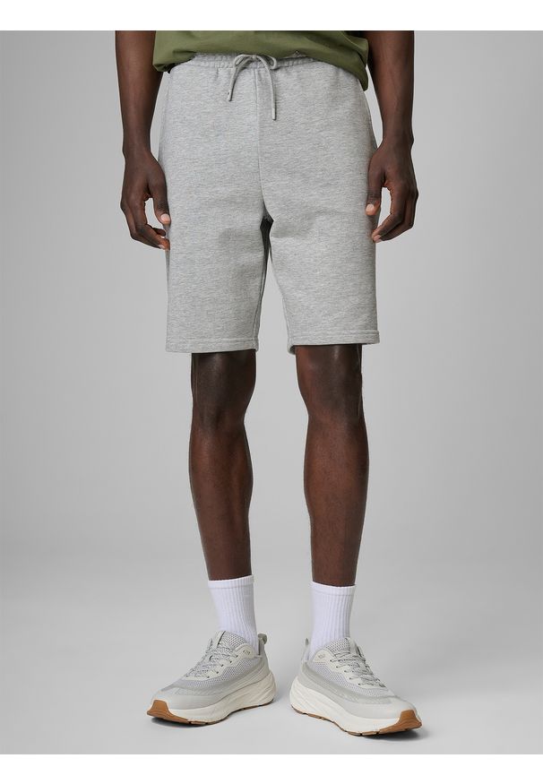 4f - 4F Spodenki dresowe męskie - szare M. Kolor: szary. Materiał: dresówka. Sport: fitness, turystyka piesza