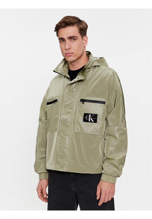 Calvin Klein Jeans Kurtka przejściowa Utility Track Jacket J30J324663 Zielony Regular Fit. Kolor: zielony. Materiał: syntetyk