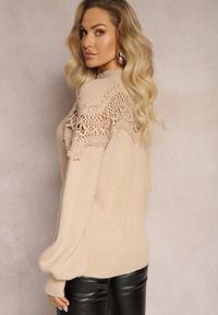 Renee - Beżowy Sweter Dzianinowy z Wstawką z Koronki Laroline. Kolor: beżowy. Materiał: dzianina, koronka. Długość: długie. Wzór: koronka #3