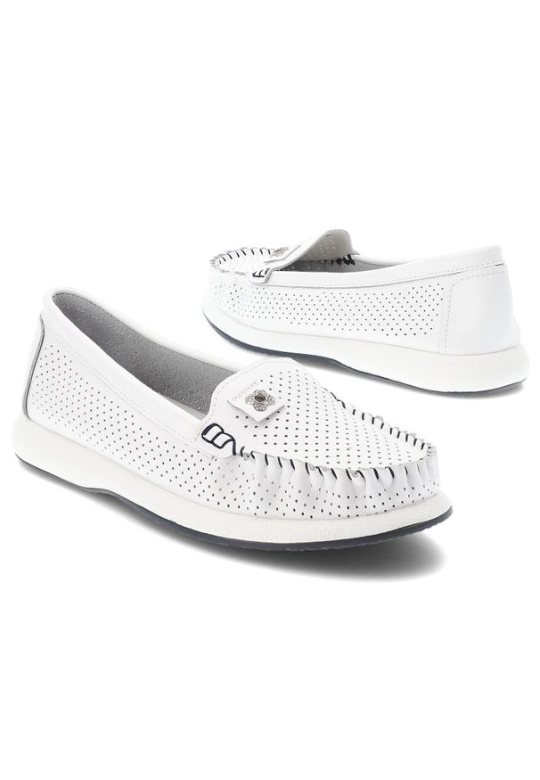 Białe Mokasyny S.Barski Modne Wsuwane Obuwie Damskie. Okazja: na co dzień. Zapięcie: bez zapięcia. Kolor: biały. Materiał: skóra. Szerokość cholewki: normalna. Styl: elegancki, casual