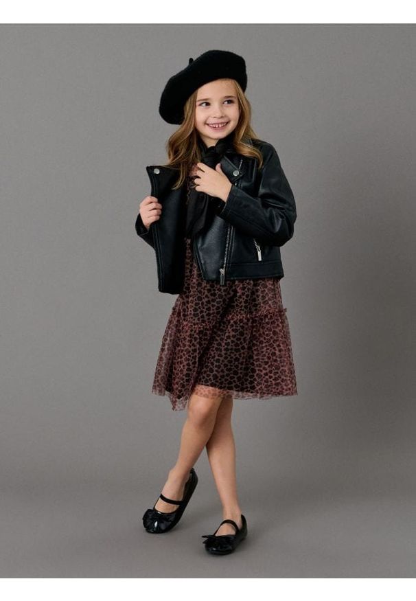 Sinsay - Ramoneska z imitacji skóry - czarny. Kolor: czarny. Materiał: skóra