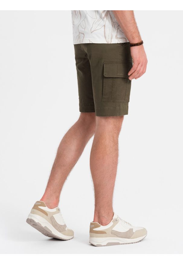 Ombre Clothing - Jednokolorowe szorty męskie z kieszeniami cargo – ciemnooliwkowe V2 - Rozmiar: S. Okazja: na co dzień. Kolor: oliwkowy. Materiał: bawełna, elastan, poliester, materiał. Długość: krótkie. Wzór: gładki, aplikacja, haft, jednolity. Sezon: lato. Styl: wakacyjny, casual