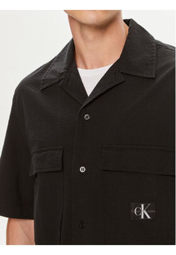 Calvin Klein Jeans Koszula Seersucker J30J325175 Czarny Relaxed Fit. Kolor: czarny. Materiał: bawełna