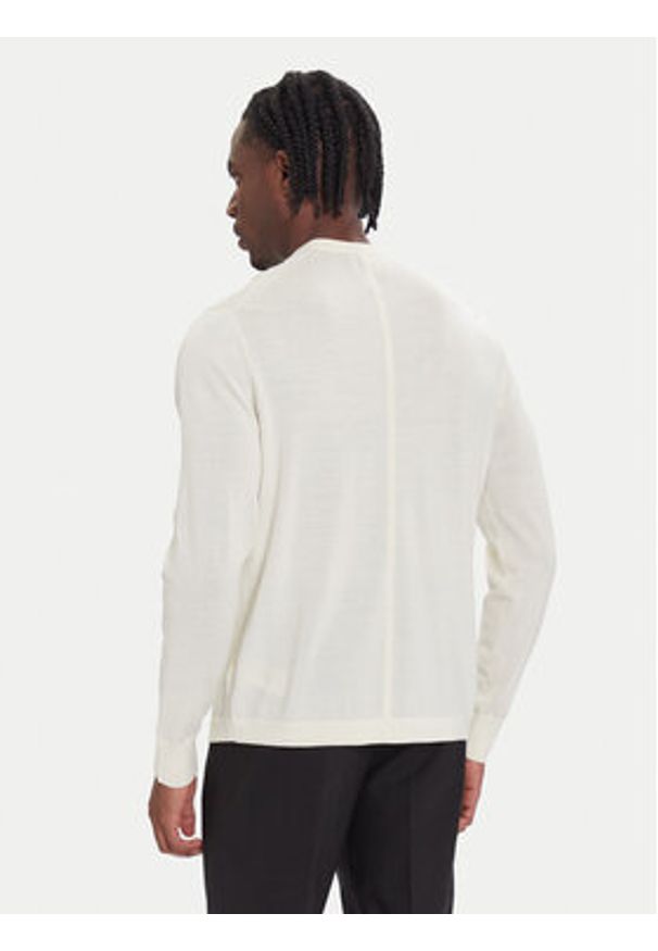 Calvin Klein Sweter LV04LB305G Écru Regular Fit. Materiał: wełna