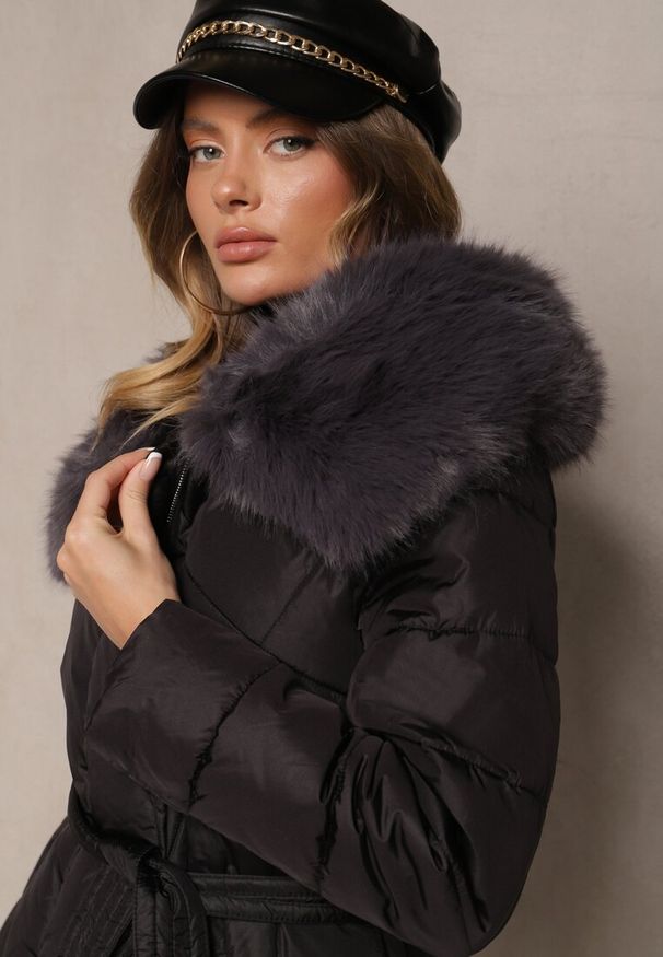 Renee - Czarna Kurtka Paline. Okazja: na co dzień. Kolor: czarny. Materiał: materiał, tkanina, puch, futro. Wzór: aplikacja. Styl: casual