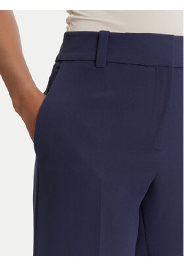 Hugo - HUGO Spodnie materiałowe Hedima-1 50544742 Granatowy Slim Fit. Kolor: niebieski. Materiał: syntetyk