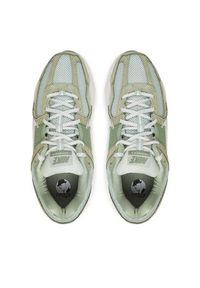 Nike Sneakersy Zoom Vomero 5 HF1553 300 Zielony. Kolor: zielony. Materiał: materiał, mesh. Model: Nike Zoom #3