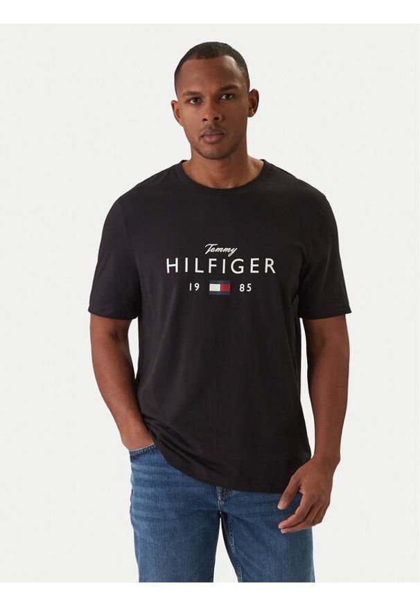 TOMMY HILFIGER - Tommy Hilfiger T-Shirt MW0MW41455 Czarny Regular Fit. Kolor: czarny. Materiał: bawełna