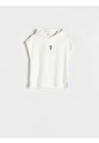 Reserved - T-shirt oversize z kapturem - złamana biel. Typ kołnierza: kaptur. Materiał: dzianina, bawełna