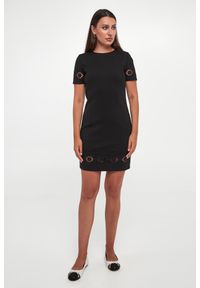 Twinset Milano - Sukienka mini TWINSET. Długość: mini