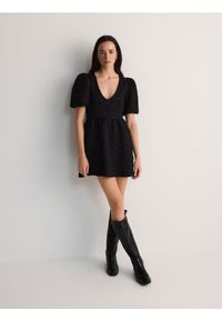 Reserved - Żakardowa sukienka mini - czarny. Kolor: czarny. Materiał: żakard. Długość: mini #1