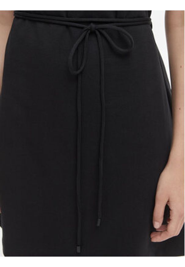 TOMMY HILFIGER - Tommy Hilfiger Sukienka codzienna WW0WW49772 Czarny Regular Fit. Okazja: na co dzień. Kolor: czarny. Materiał: bawełna. Typ sukienki: proste. Styl: casual